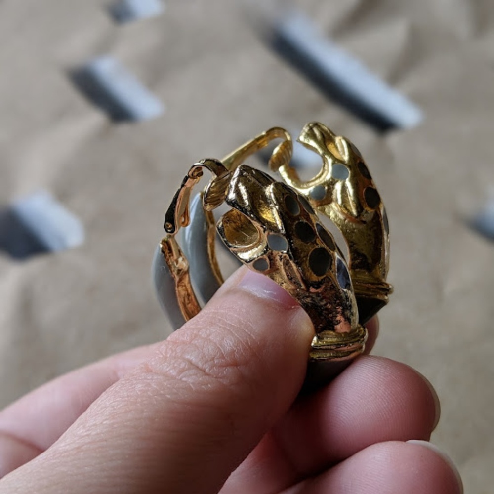 Vintage Jaguar Gray Enamel Clip-on Earrings